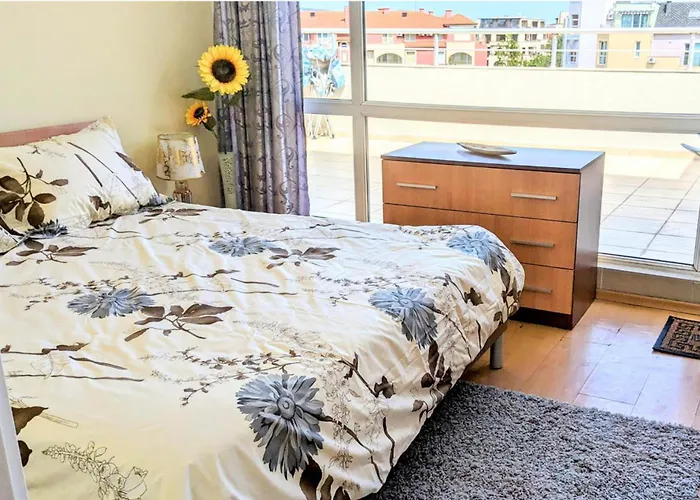 Homely Bulgarian Apartment 1 Bed * 阳光海滩