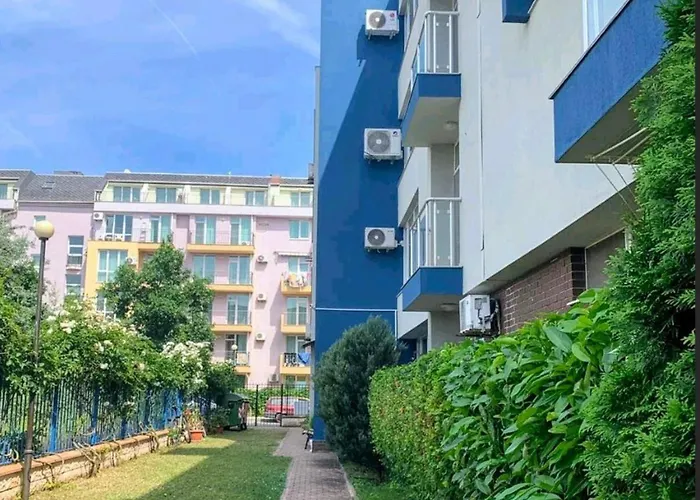 Homely Bulgarian Apartment 1 Bed Appartamento Sunny Beach