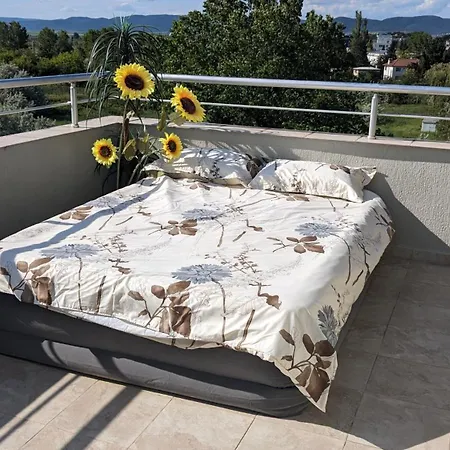 Sunny Serenity Apartment Slantschew brjag