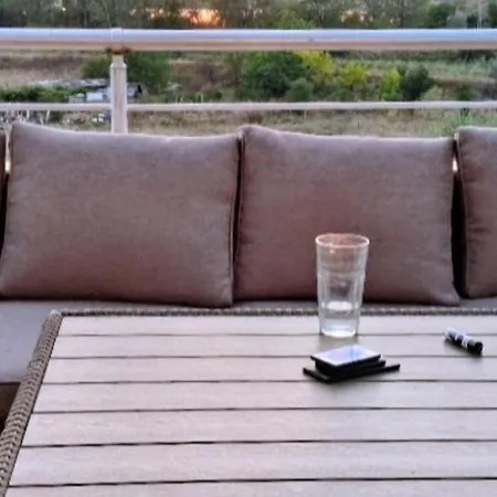 Sunny Serenity Slantschew brjag