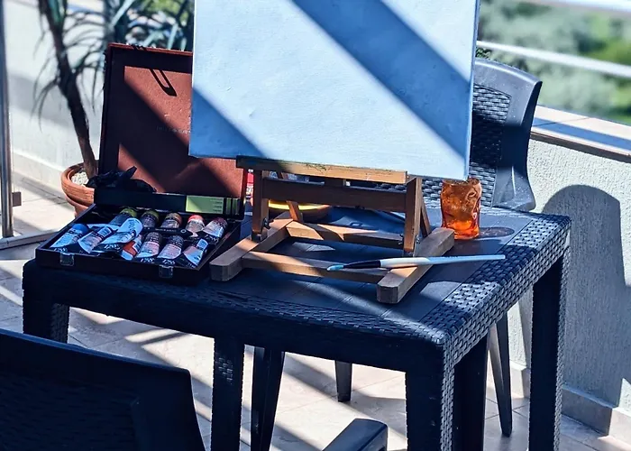 Homely Bulgarian Apartment 1 Bed * Slantschew brjag